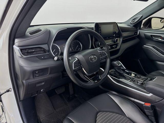 used 2021 Toyota Highlander car, priced at $29,777