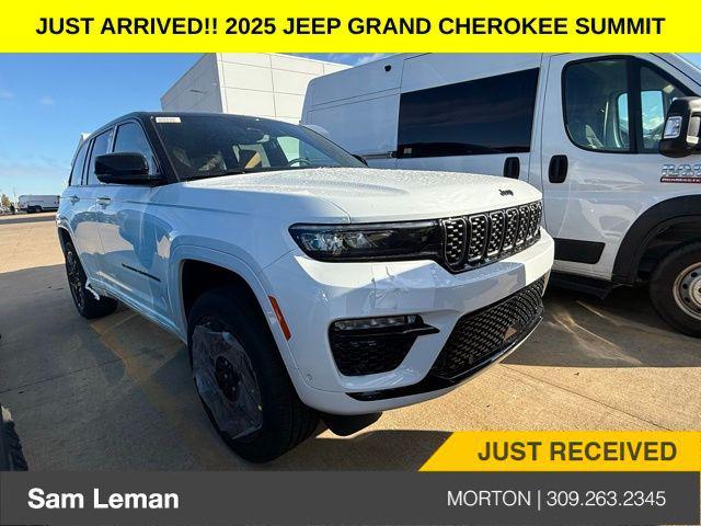 new 2025 Jeep Grand Cherokee car, priced at $56,985