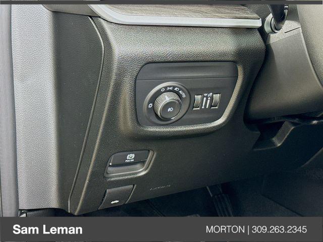 new 2025 Jeep Grand Cherokee L car, priced at $46,250