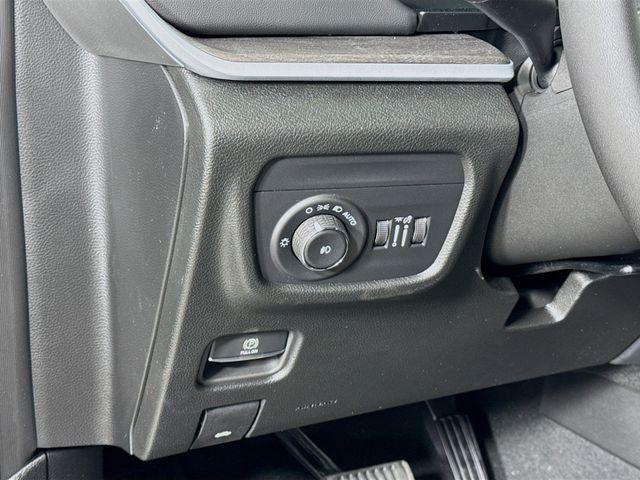 new 2025 Jeep Grand Cherokee L car, priced at $47,830