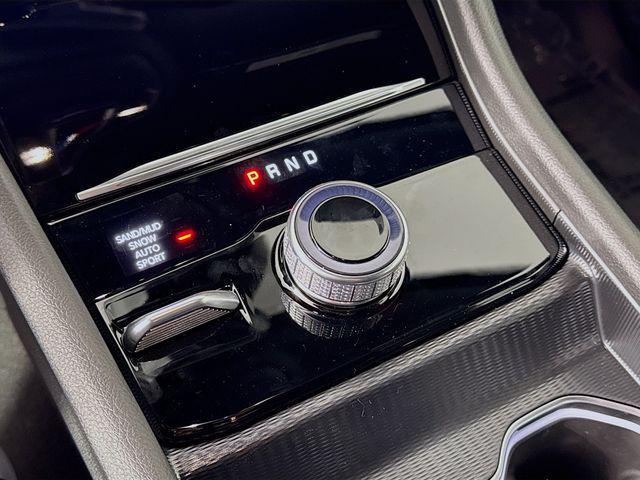 new 2025 Jeep Grand Cherokee car, priced at $41,476