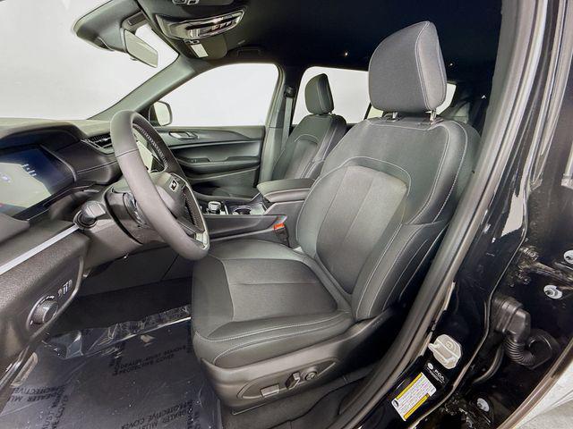 new 2025 Jeep Grand Cherokee L car, priced at $38,856