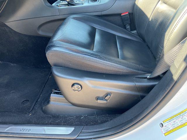 used 2022 Jeep Grand Cherokee car, priced at $24,995
