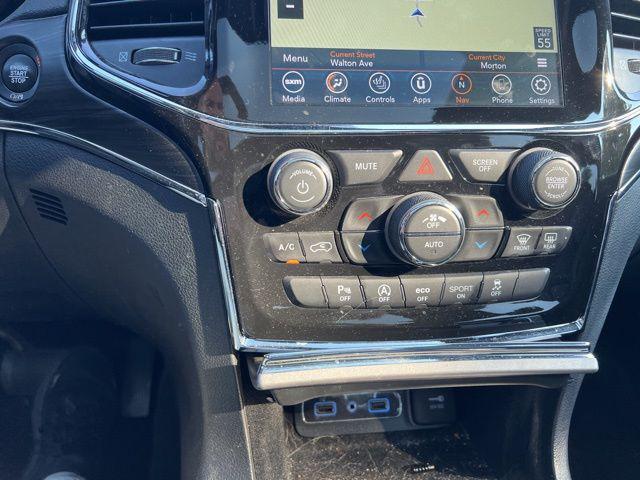 used 2022 Jeep Grand Cherokee car, priced at $24,995
