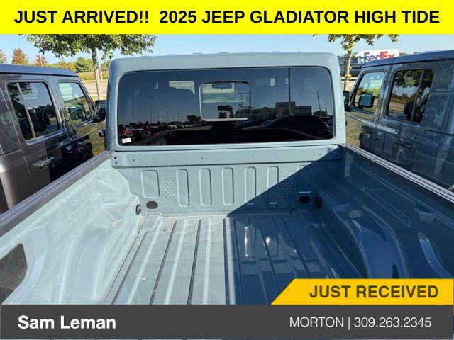 new 2025 Jeep Gladiator car, priced at $43,150