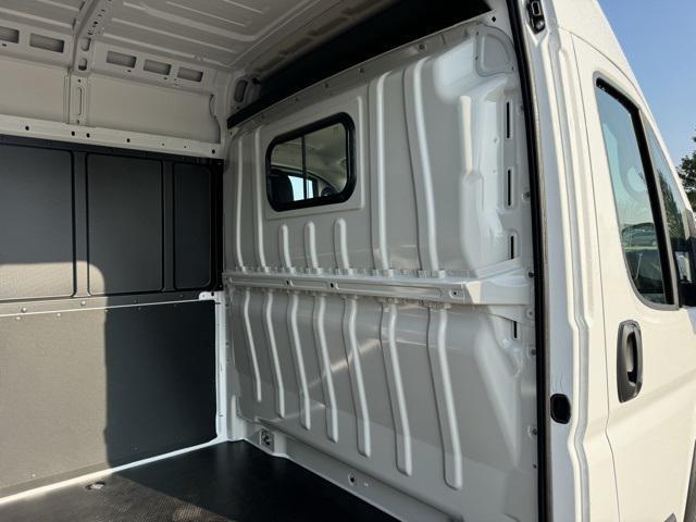 new 2024 Ram ProMaster 2500 car, priced at $47,975