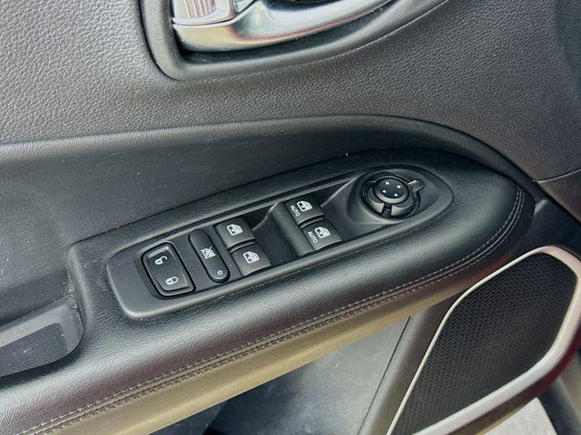 used 2019 Jeep Compass car, priced at $18,240