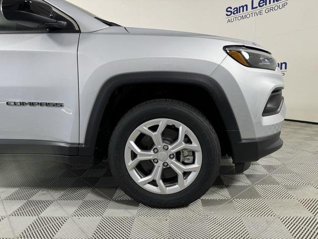 new 2024 Jeep Compass car, priced at $26,535