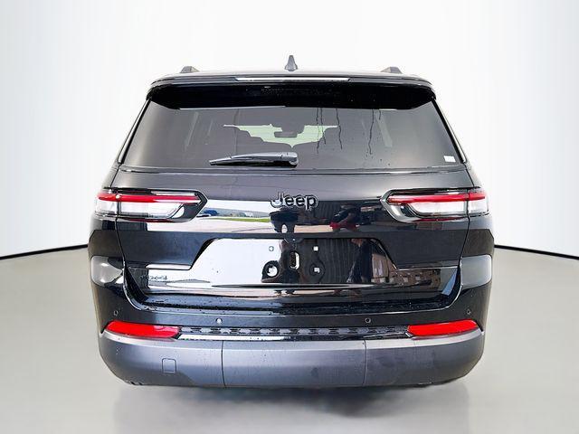 new 2025 Jeep Grand Cherokee L car, priced at $42,275