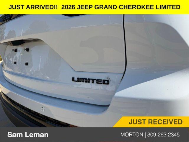 new 2025 Jeep Grand Cherokee car, priced at $43,640