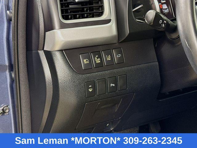 used 2015 Toyota Highlander car, priced at $12,491