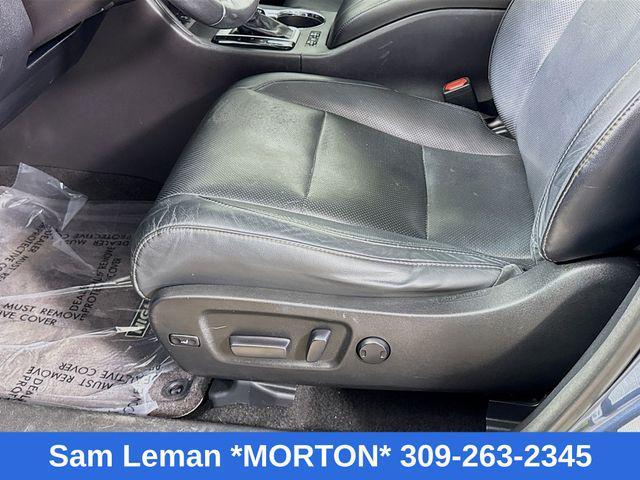 used 2015 Toyota Highlander car, priced at $12,491