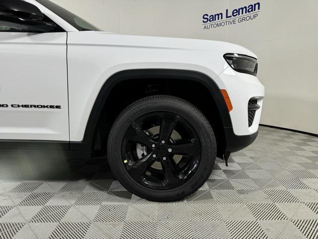 new 2024 Jeep Grand Cherokee car, priced at $39,075