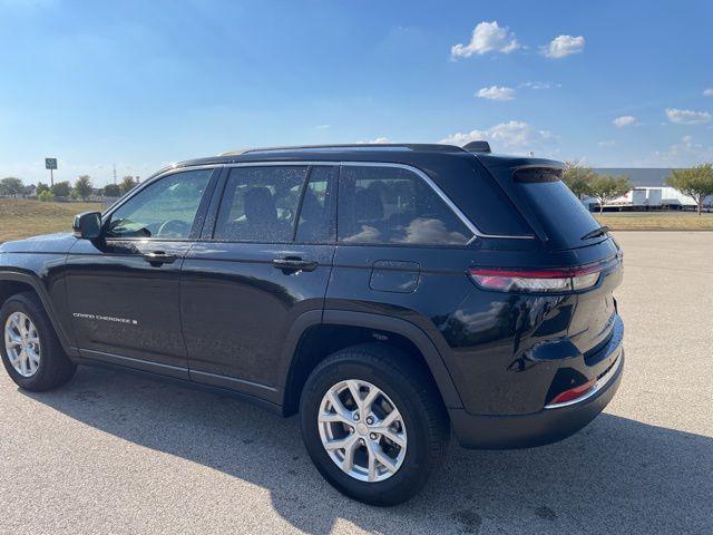 used 2023 Jeep Grand Cherokee car, priced at $30,955