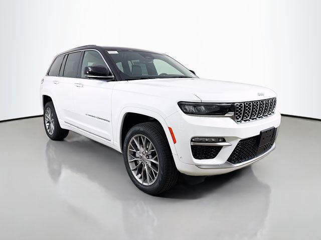 new 2025 Jeep Grand Cherokee car, priced at $54,435