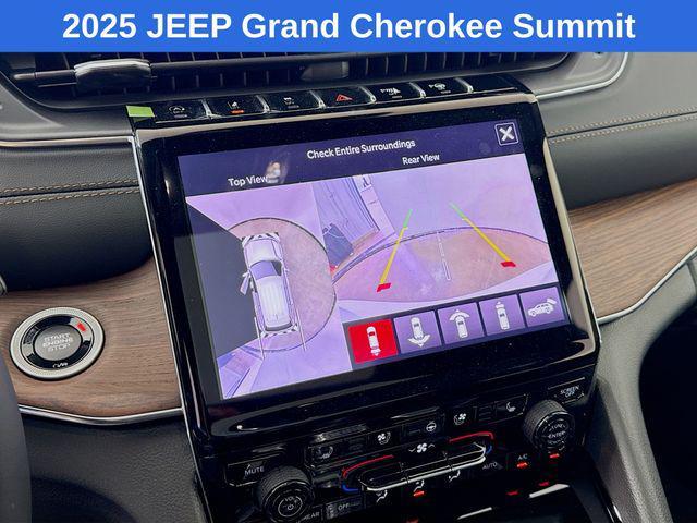 new 2025 Jeep Grand Cherokee car, priced at $54,435