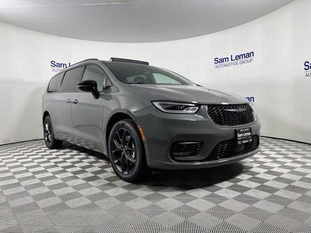 new 2023 Chrysler Pacifica car, priced at $47,630