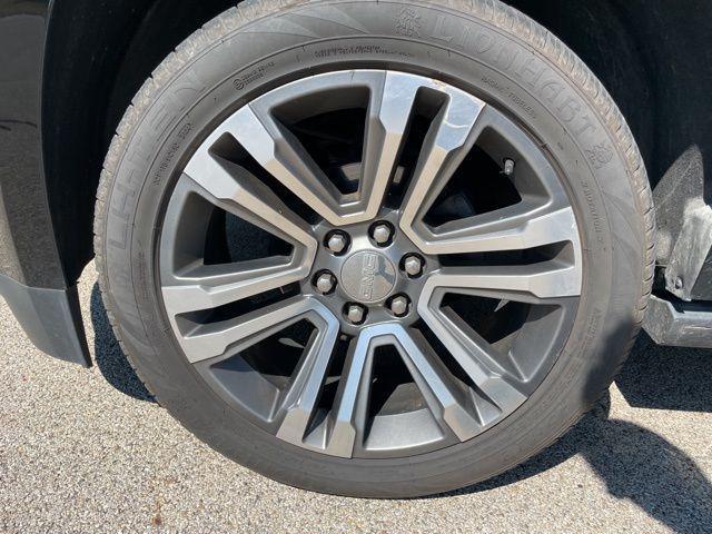 used 2019 GMC Yukon car, priced at $32,428