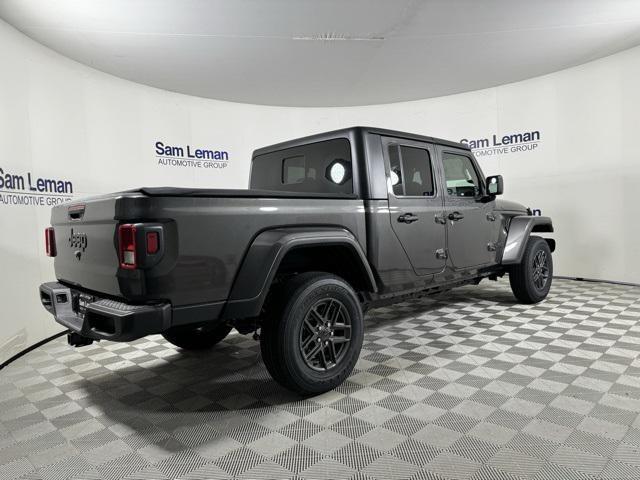 new 2024 Jeep Gladiator car, priced at $45,260