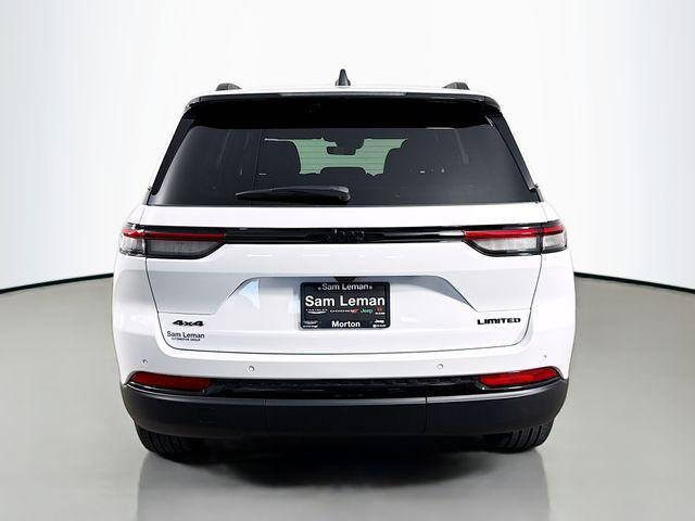 new 2025 Jeep Grand Cherokee car, priced at $43,620