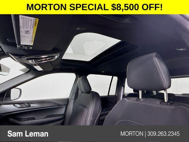 new 2025 Jeep Grand Cherokee car, priced at $33,280