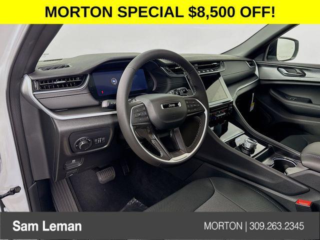 new 2025 Jeep Grand Cherokee car, priced at $33,280