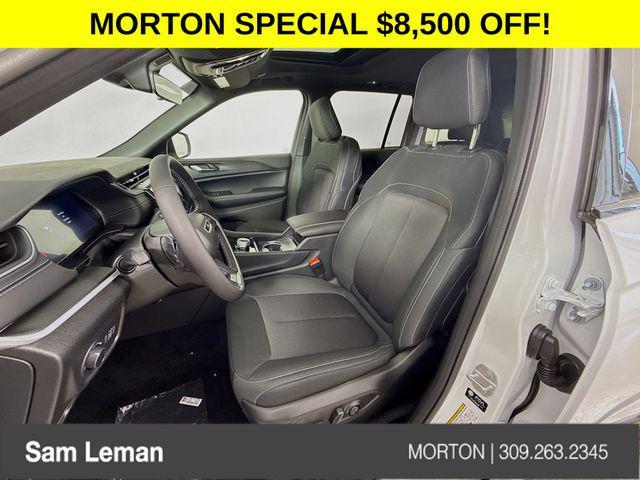 new 2025 Jeep Grand Cherokee car, priced at $33,280