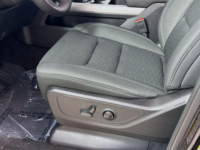 new 2025 Ram 1500 car, priced at $47,528