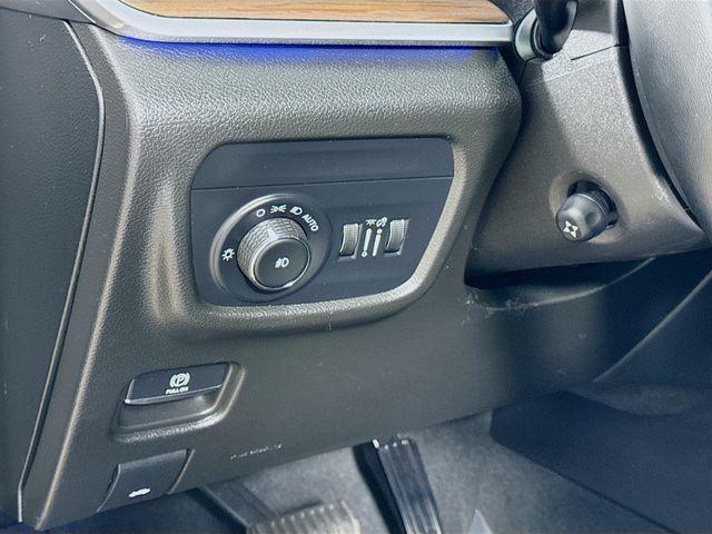 used 2023 Jeep Grand Cherokee car, priced at $39,815