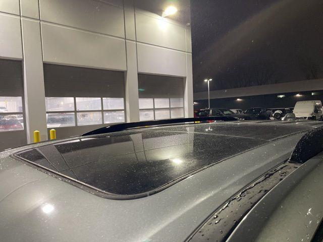 used 2024 Chevrolet Traverse car, priced at $45,987