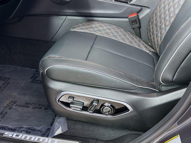 new 2025 Jeep Grand Cherokee L car, priced at $59,080