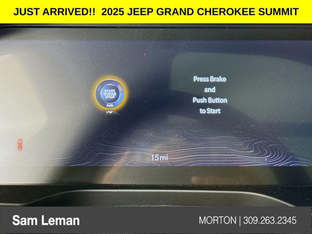 new 2025 Jeep Grand Cherokee car, priced at $56,985