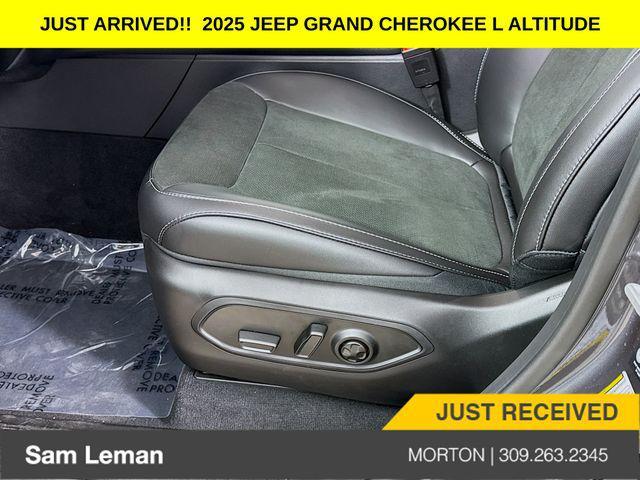 new 2025 Jeep Grand Cherokee L car, priced at $42,225