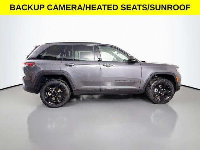 new 2025 Jeep Grand Cherokee car, priced at $40,350