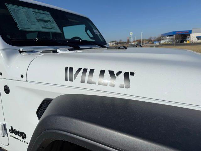 new 2025 Jeep Wrangler car, priced at $38,875