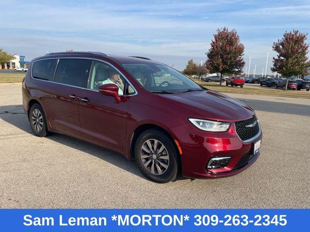 used 2021 Chrysler Pacifica car, priced at $20,845
