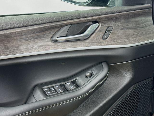 new 2025 Jeep Grand Cherokee L car, priced at $48,257