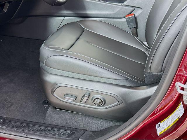 new 2025 Jeep Grand Cherokee car, priced at $41,476