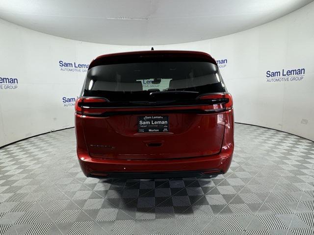 new 2024 Chrysler Pacifica car, priced at $38,435