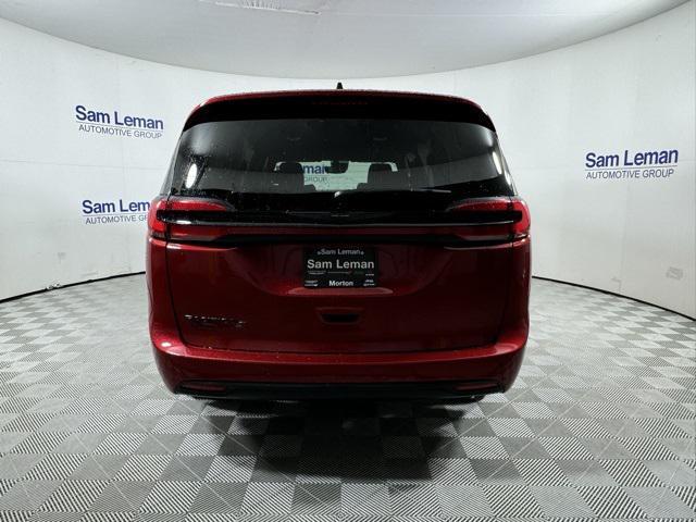 new 2024 Chrysler Pacifica car, priced at $38,435