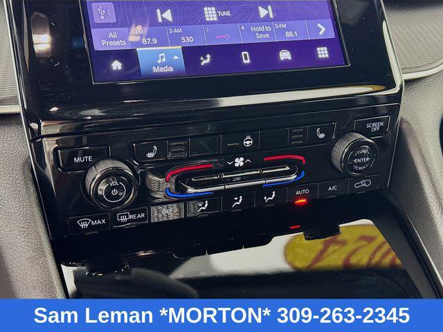 used 2024 Jeep Grand Cherokee car, priced at $33,305