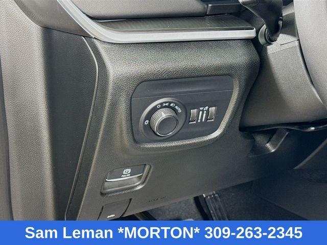 used 2024 Jeep Grand Cherokee car, priced at $33,305