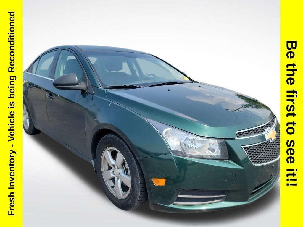 used 2014 Chevrolet Cruze car, priced at $6,500