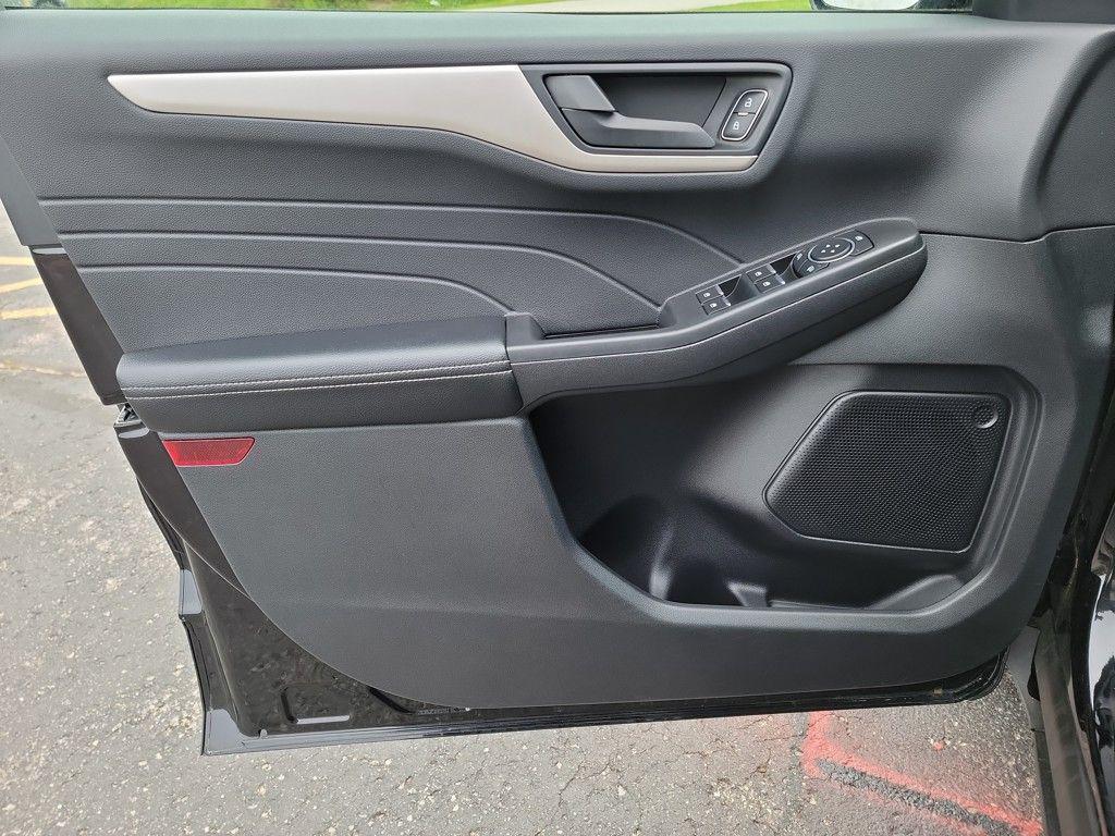 used 2022 Ford Escape car, priced at $21,000