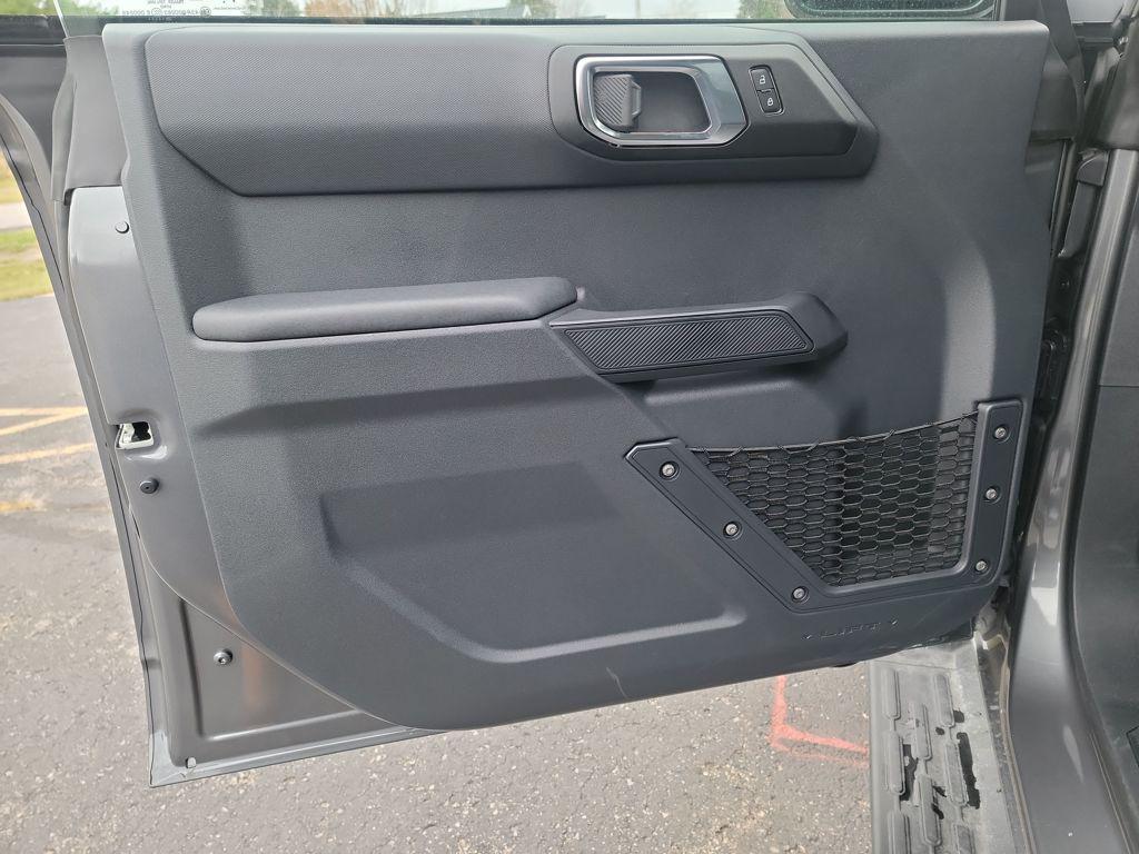 new 2025 Ford Bronco car, priced at $45,716