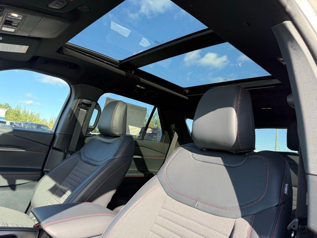 new 2025 Ford Explorer car, priced at $49,330