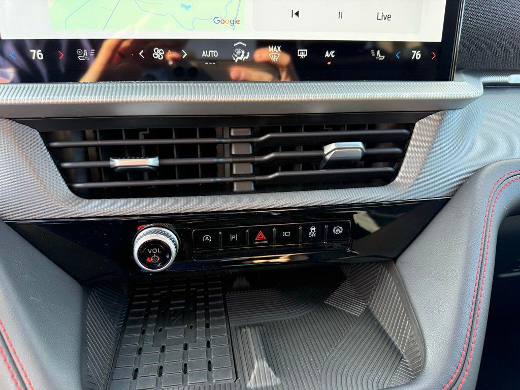 new 2025 Ford Explorer car, priced at $49,330