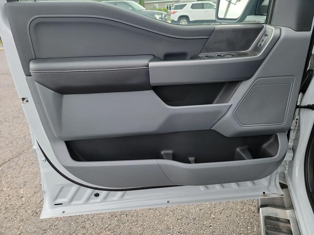 new 2025 Ford F-150 car, priced at $54,285