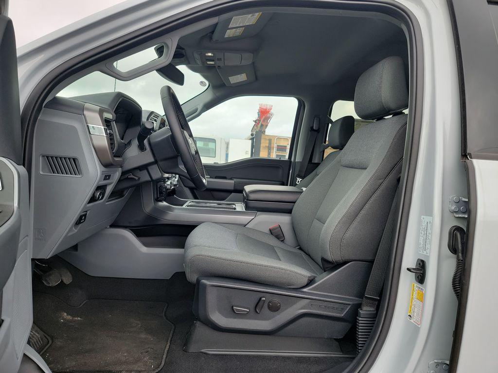 new 2025 Ford F-150 car, priced at $54,285