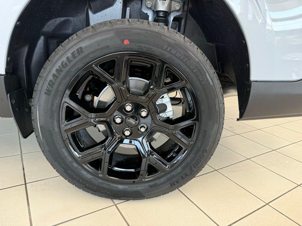 new 2025 Ford Maverick car, priced at $35,483